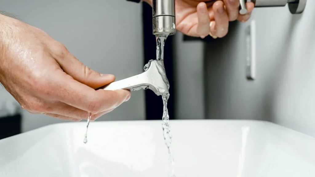 Emergency Faucet & Fixture Services - Emergency Plumber Hamilton